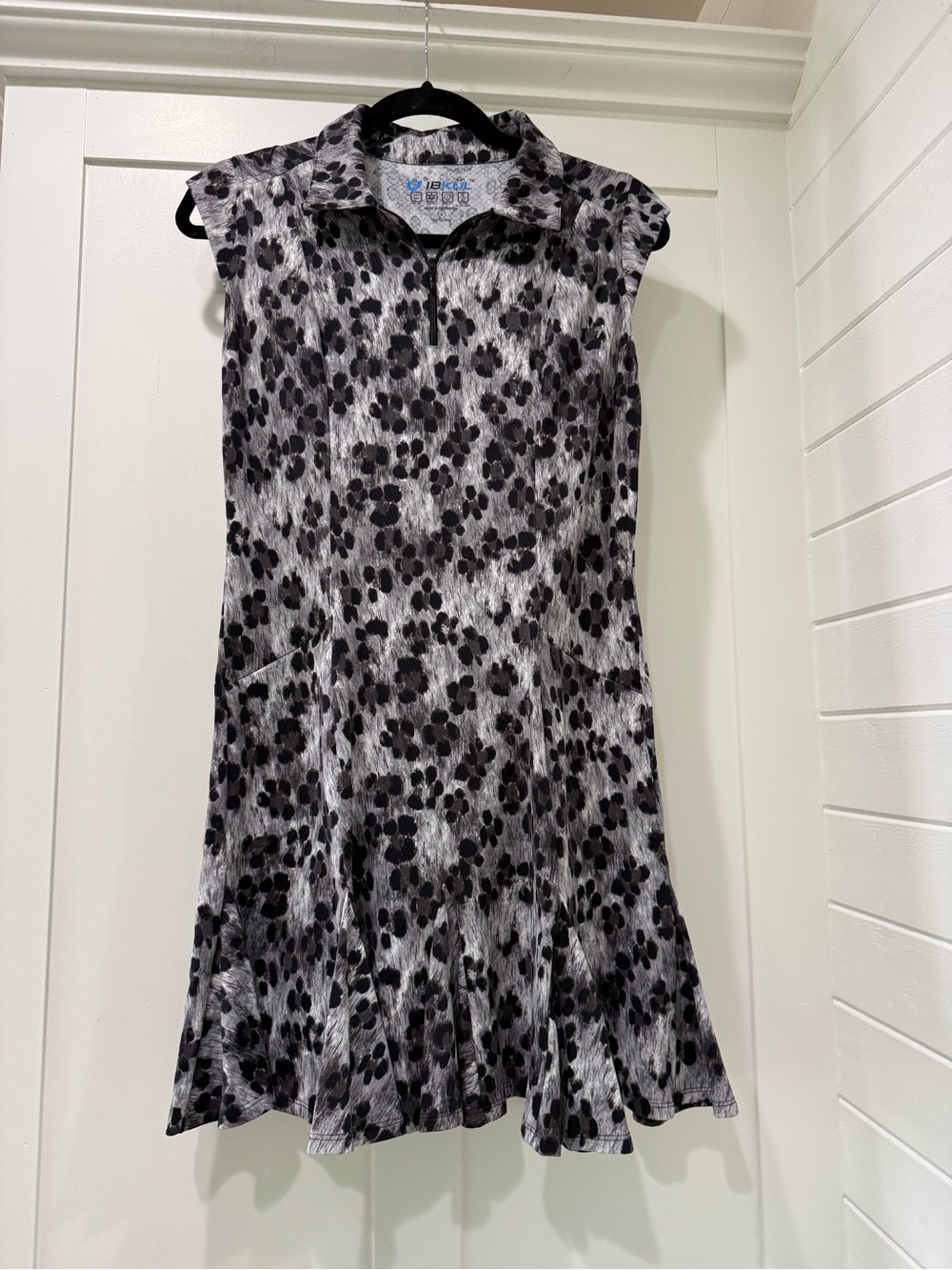 IBKUL Le‎ Leopard Print Golf Dress